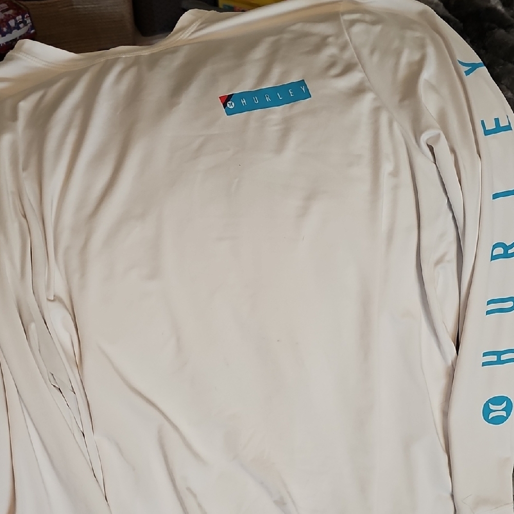 Hurley Off-White Long Sleeve Tee with Blue Accents